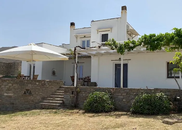 & Stoudio Nomikos Paros * Paraszpóri