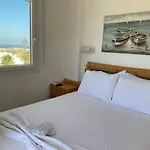 فيلة & Stoudio Nomikos Paros Paraspori (Paros)